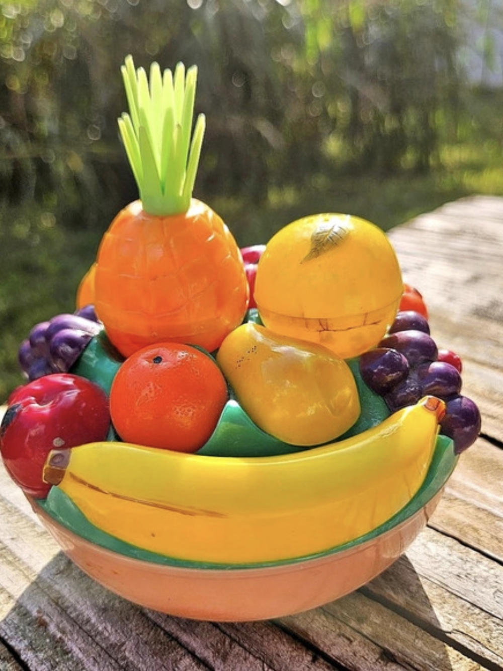 Starke Designs Salt And Pepper Fruit Bowl Serveware Orange & Green